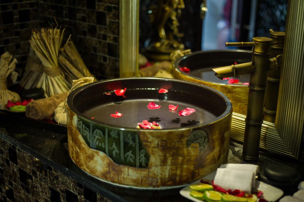 Ambassador Hanoi Hotel & Travel Екстериор снимка