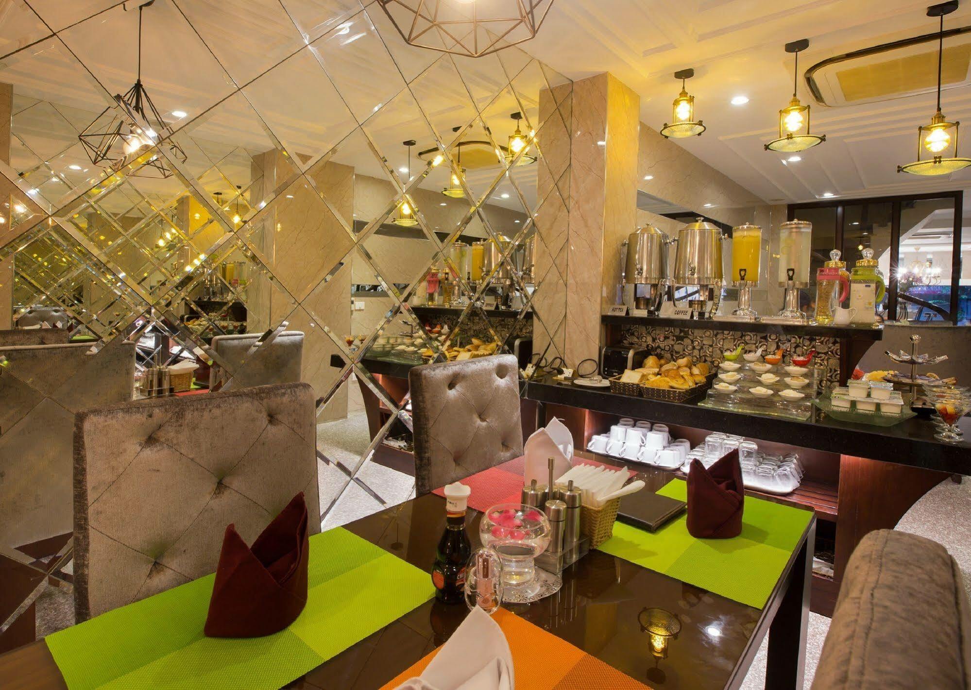 Ambassador Hanoi Hotel & Travel Екстериор снимка
